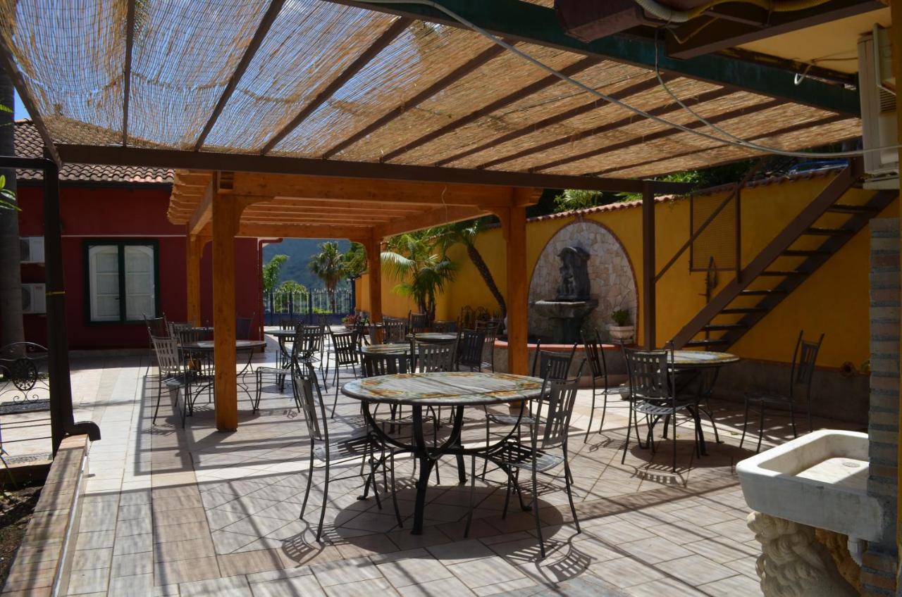 Alcantara Natura Country House Graniti Bagian luar foto